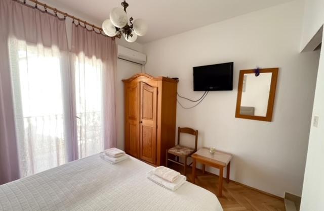 Studio With Balcony Jelsa  Zewnętrze zdjęcie